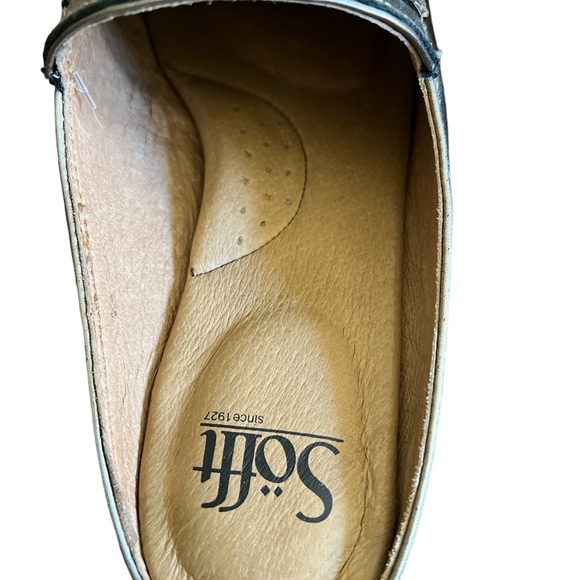 Women’s 8 1/2 Mules - Picture 2 of 4